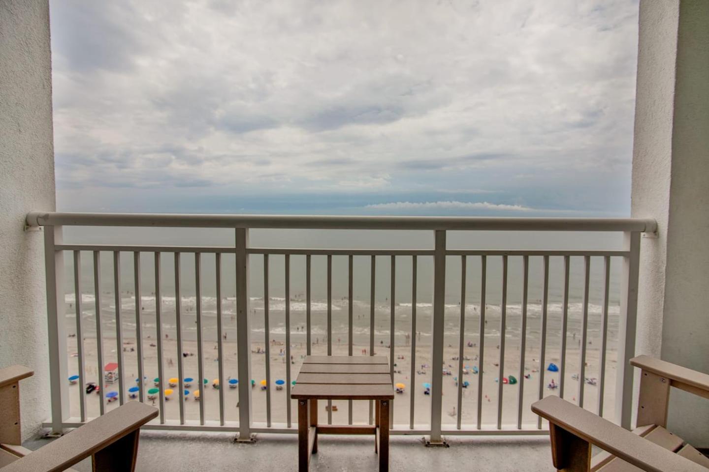 Oceanfront Escape Renovated Suite At Camelot マートルビーチ エクステリア 写真
