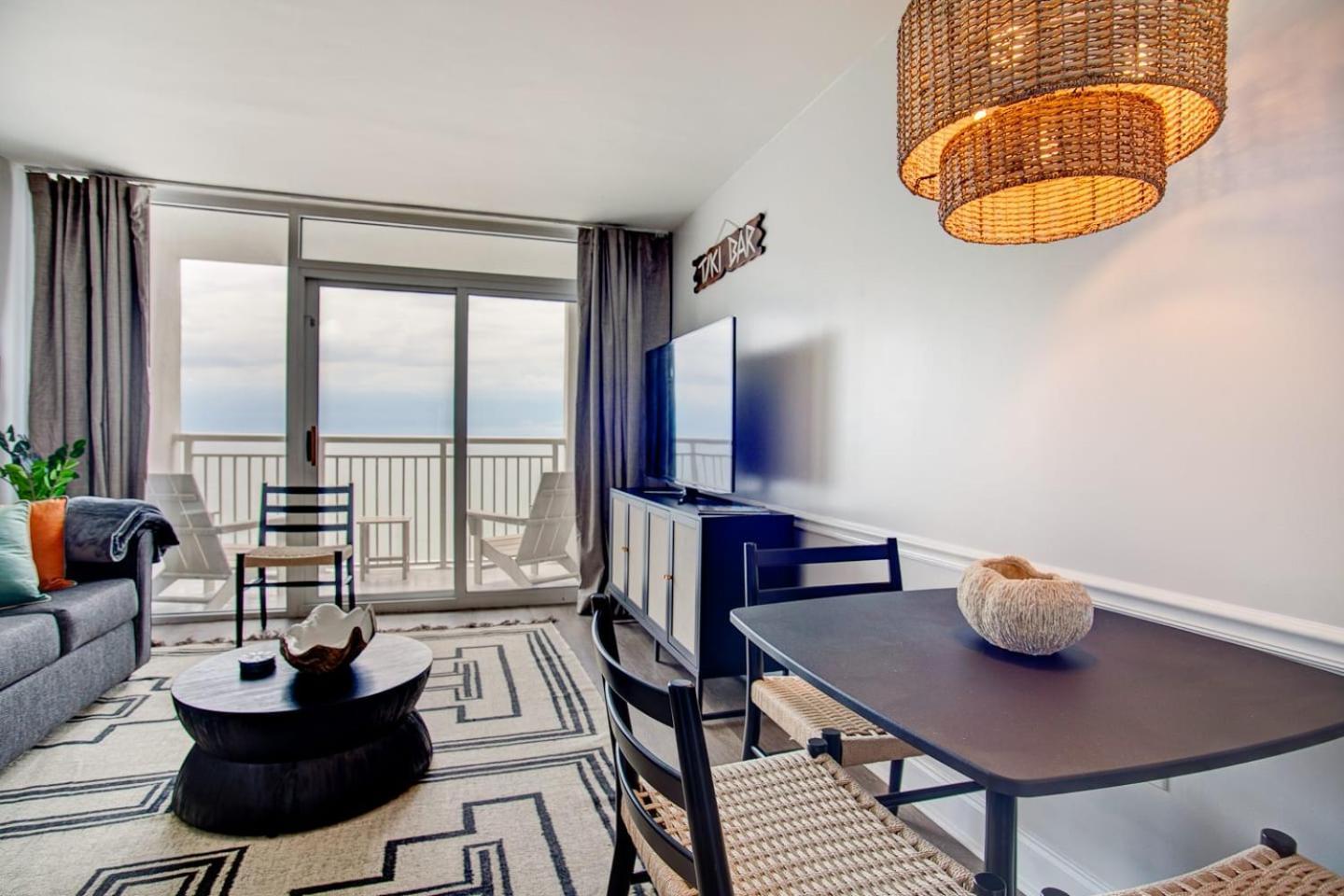Oceanfront Escape Renovated Suite At Camelot マートルビーチ エクステリア 写真